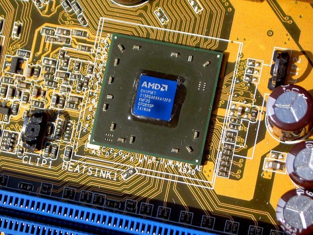 Microprocessors are the heart of our computers. | Credit: Wikimedia Commons.