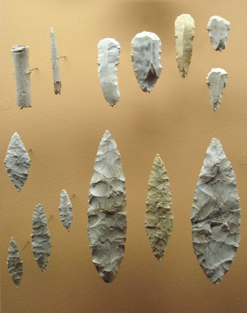 Solutrean tools, 22,000–17,000 BP, Crôt du Charnier, Solutré-Pouilly, Saône-et-Loire, France