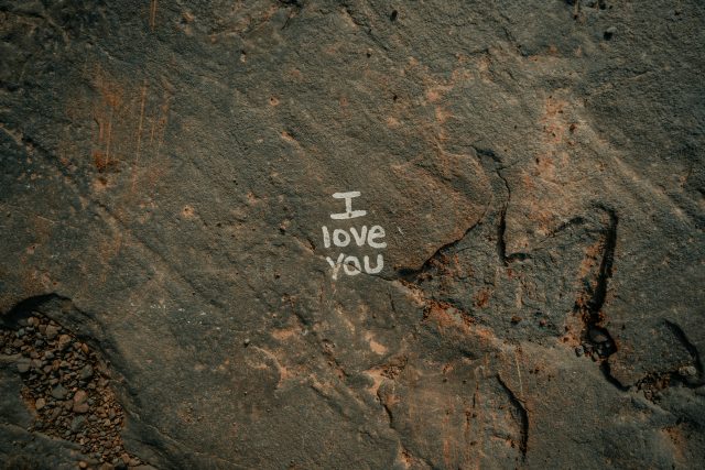 I hate that I love you: The neuroscience of heartbreak