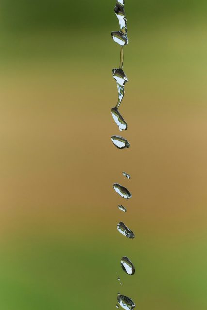 ‘Microlightning’ in water droplets, a twist in the Miller-Urey experiment