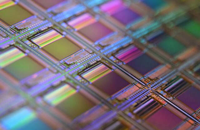 Substrate dynamics could power brain-inspired chips